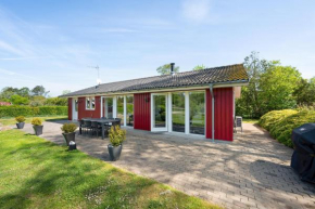 Awesome Home In Ebeltoft With 3 Bedrooms, Internet And Sauna Ebeltoft